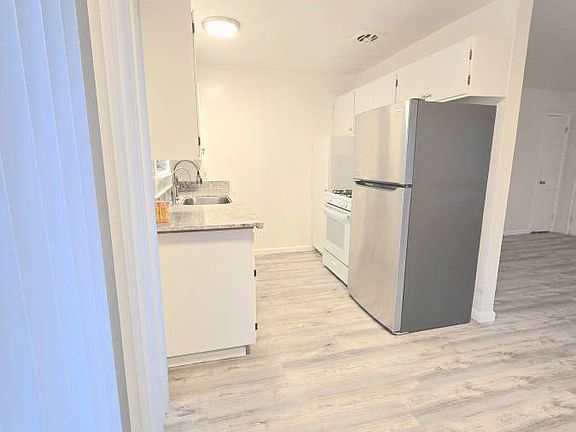 5th image of 263 La Pala Dr #6