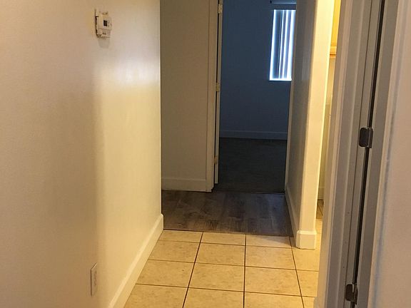 5th image of 4060 Hunter Oaks Ln