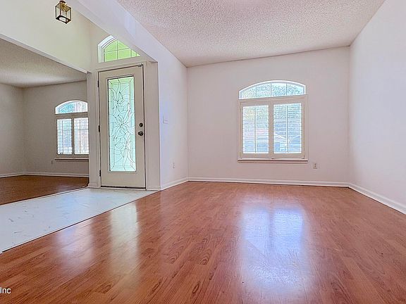 4th image of 8581 SHUTER Court