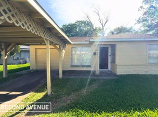 1000 S Shepherd Dr, Baytown, TX 77520
