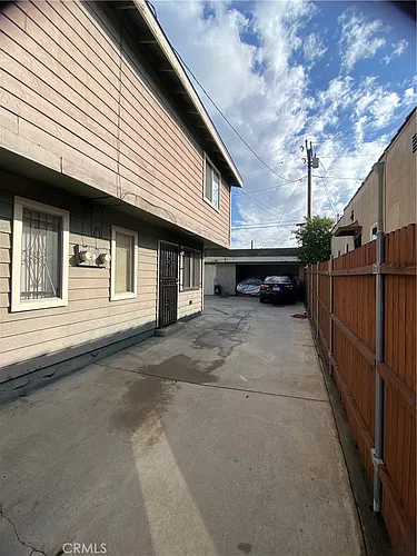 1518 Norman Pl Photo 1