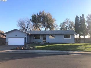 695 W Moore Ave, Hermiston, OR 97838