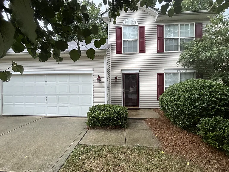 3016 Mallard Forest Dr — Photo 1