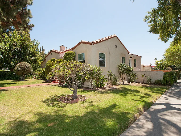 12328 Idaho Ave — Photo 2