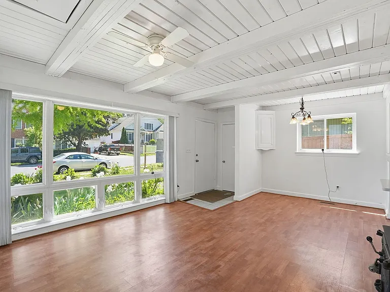 11000 Park Rd — Photo 11