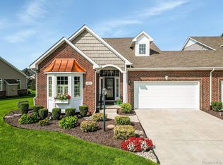 282 Asbury Ct, Highland, MI 48357