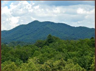 130 Trillium Trl, Franklin, NC 28734