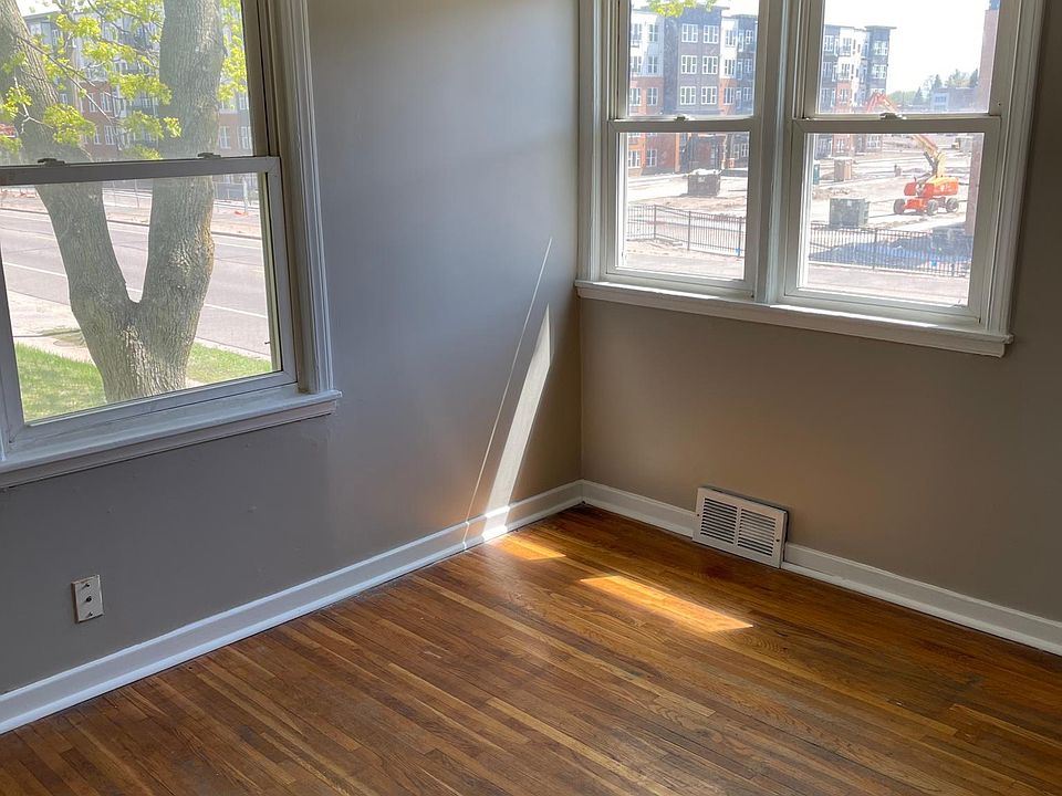 1st image of 1120 Humboldt Ave #2
