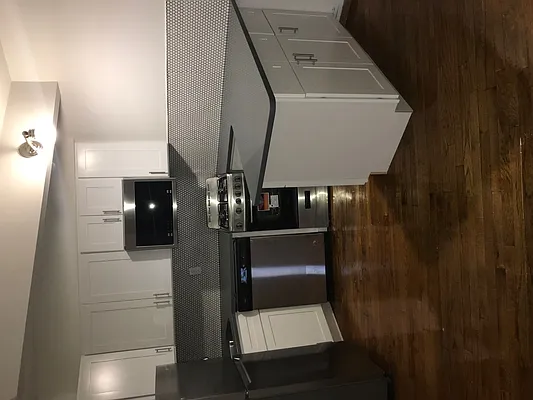 Rented by Chartwell Manhattan Realty | media 2