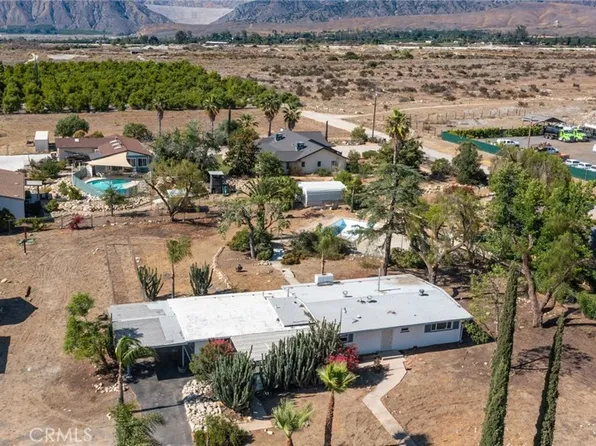 2219 Mentone Blvd, Mentone, CA 92359