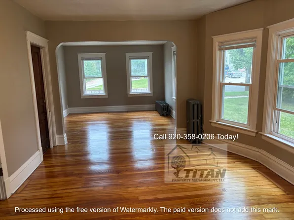 1012 Columbus St, Manitowoc, WI