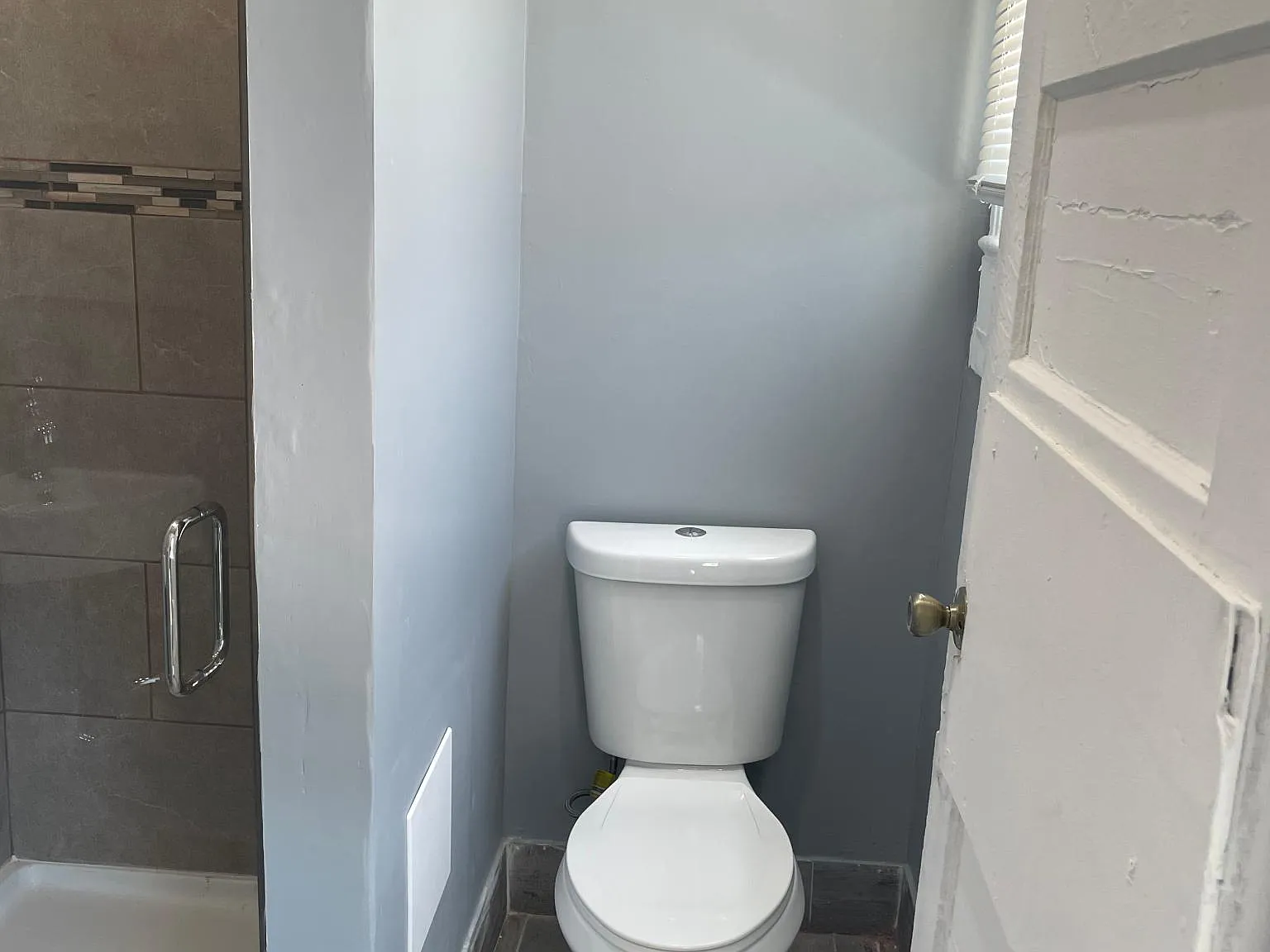 Studio, 5000 sqft, $1,600 — Photo 4