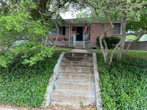 11610 Cimarec St, Dallas, TX 75218