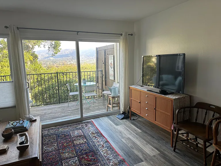 988 Miramonte Dr #7 — Photo 13