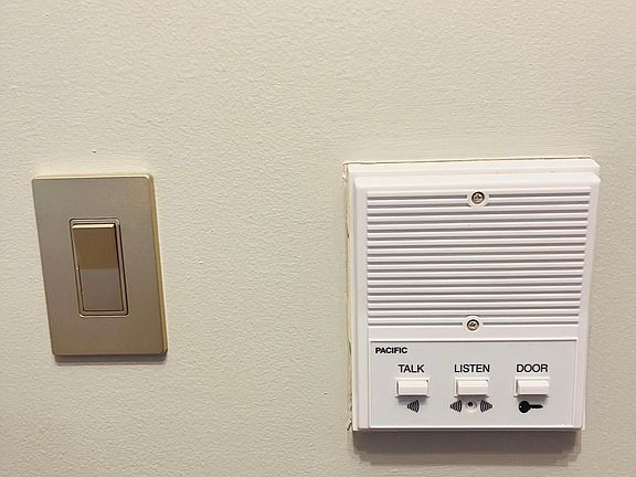 3rd image of 1301 E 71st Pl APT 1N