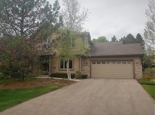 12393 W Waterford Ave #25, Greenfield, WI 53228