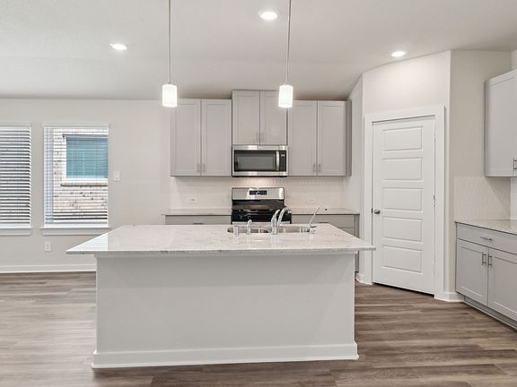 11-web-or-mls-Houston - Stewart s Ranch - 1462 Waggoner Rnch Trl, Conroe, TX 77301 - 010.jpg