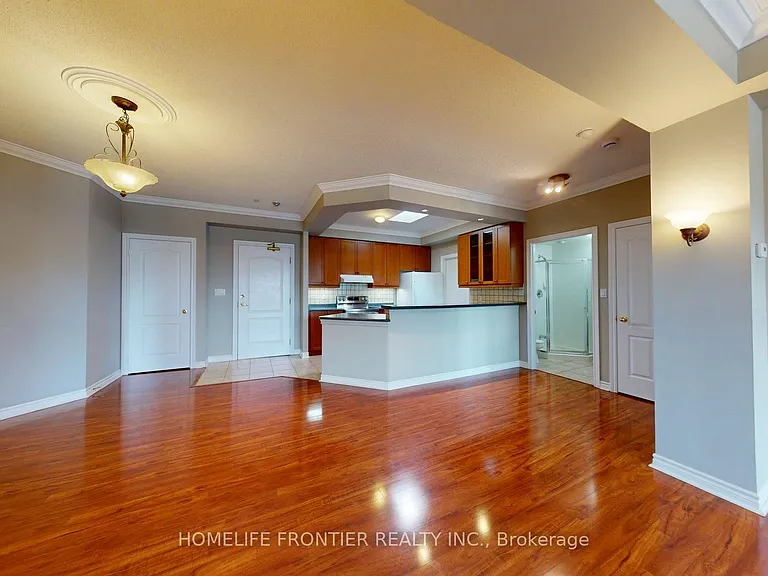3351 Cawthra Rd #402 — Photo 2