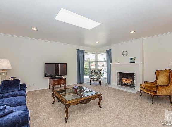 4th image of 2255 Goldsmith Ave