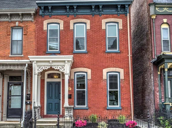 132 N 3rd St, Columbia, PA 17512