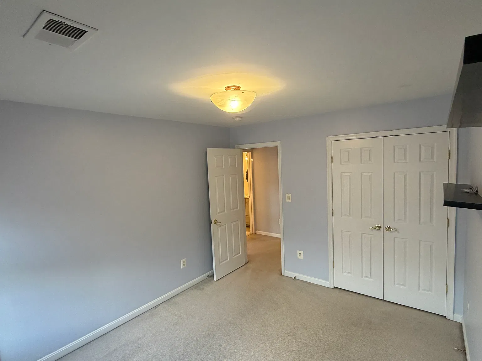 3 bed, 2134 sqft, $3,400 — Photo 4