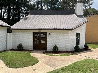105 Golf Club Rd, Oxford, MS 38655