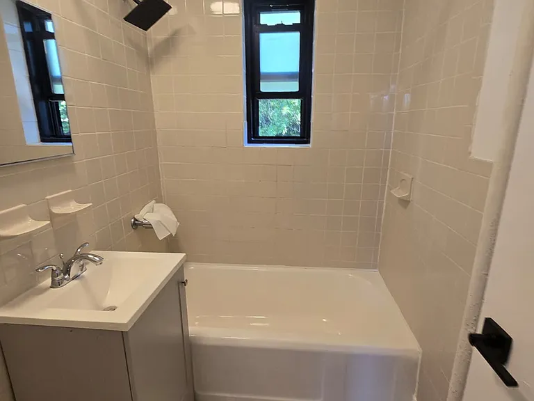 109 Belgrove Dr #2CA — Photo 3