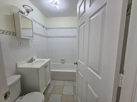 Rented by Friedman Mayer, LREB | media 14