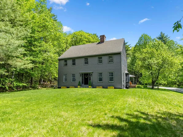 301 Galloping Hill Road, Hopkinton, NH 03229