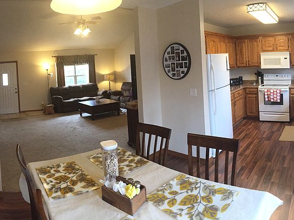 Dining room/Kitchen