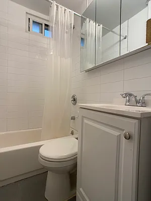 Rented by Oxford Property Group | media 10