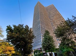 2626 N Lakeview Ave APT 1604, Chicago, IL 60614