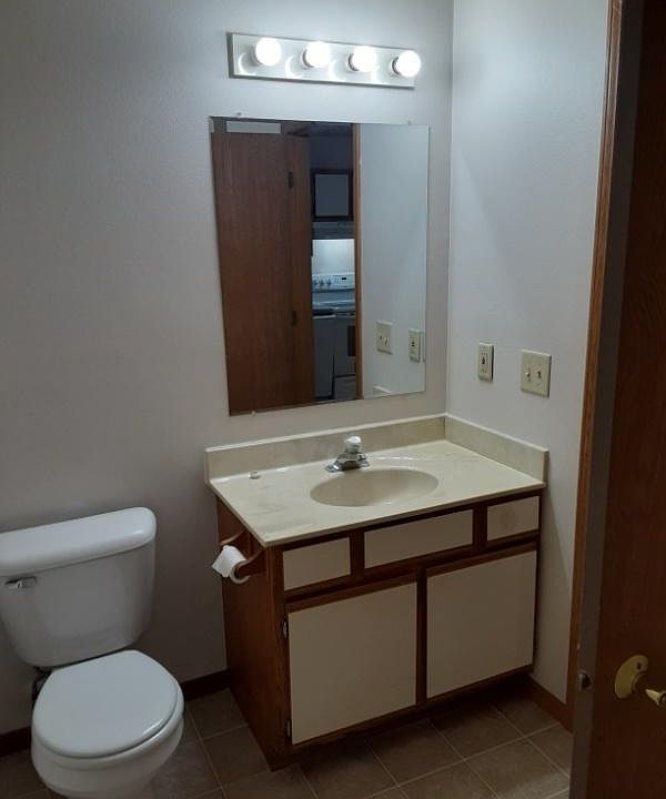 2nd image of 799 Roundhouse Addition APT 102