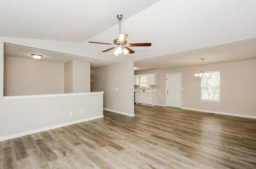 3 bed, 2.0 bath, 1271 sqft, $1,880 — Photo 4
