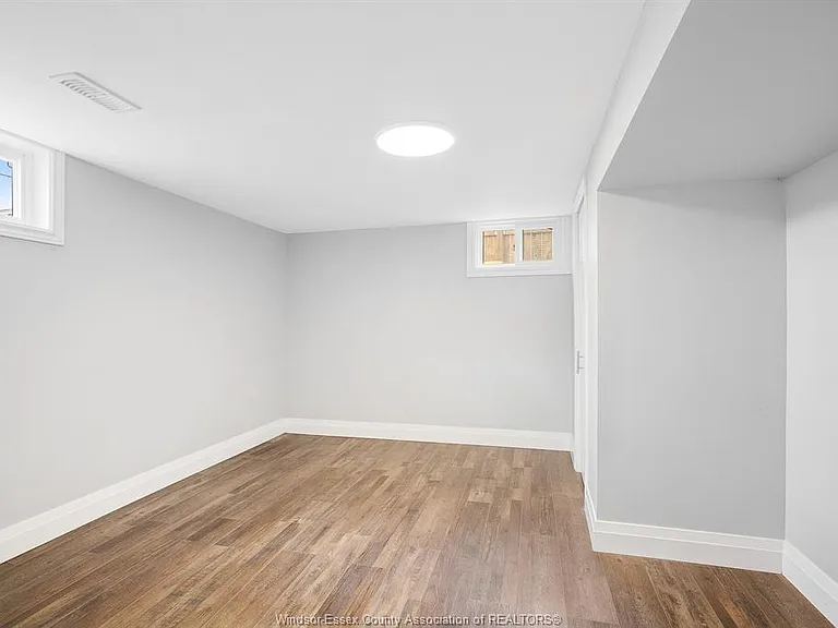 2653 Alexis Rd #UPPER — Photo 25