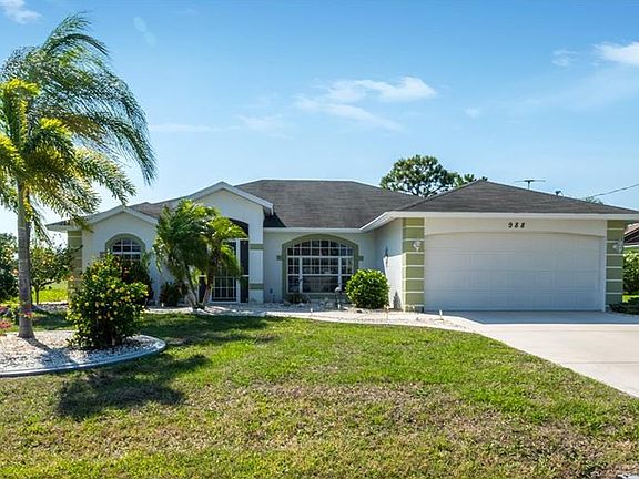 3rd image of 988 Rotonda Cir