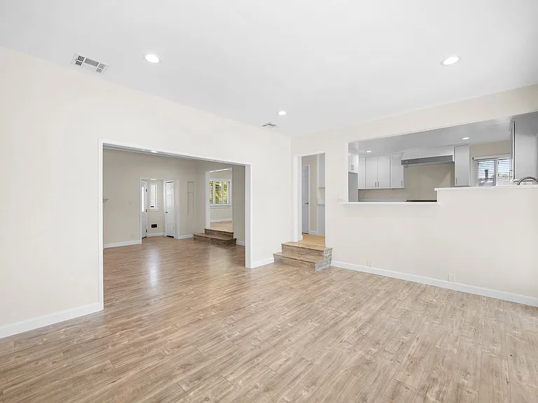 1635 Grandview Ave — Photo 13