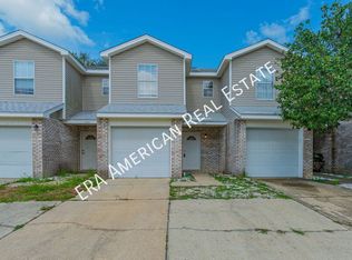 496 Keystone Rd, Mary Esther, FL 32569