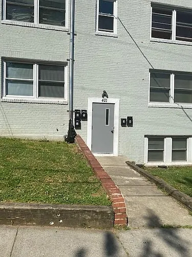 421 Burbank St SE #2 Photo 1