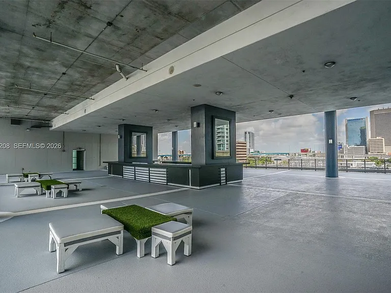 690 SW 1st Ct #Penthouse I12 — Photo 29