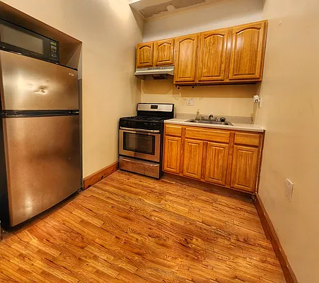 Rented by RELEASE NY | media 10