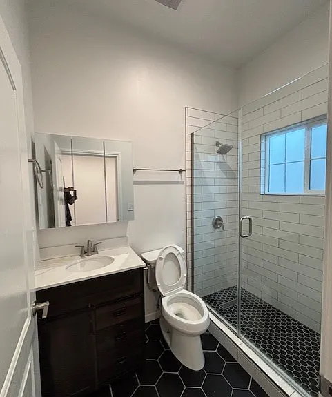 1037 S Redondo Blvd #3/4 — Photo 4