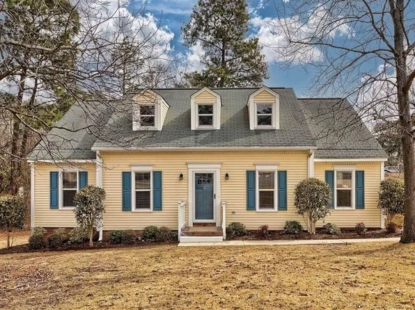 104 Sweetbriar Dr, Cayce, SC 29033