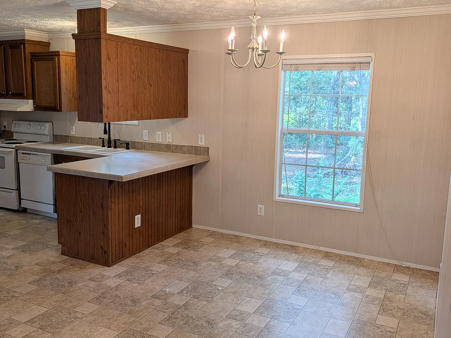 4723 Maylor Rd — Photo 4