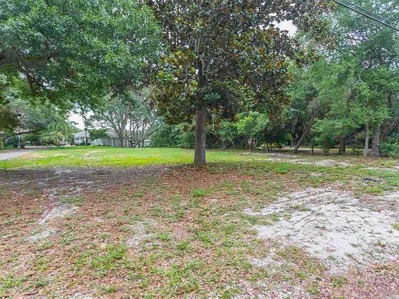 4th image of 32 Highpoint Dr