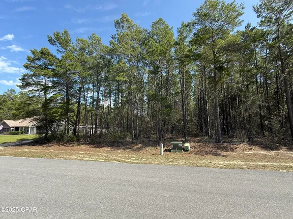13606 Woodcrest Blvd, Southport, FL 32409