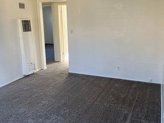 4th image of 5173 Canoga St Unit 10