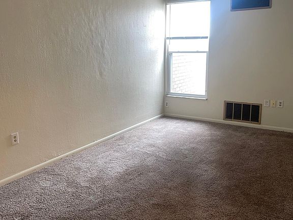 3rd image of 88 Sheridan Ave APT 306