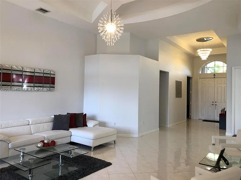 5026 SW 162nd Ave — Photo 5