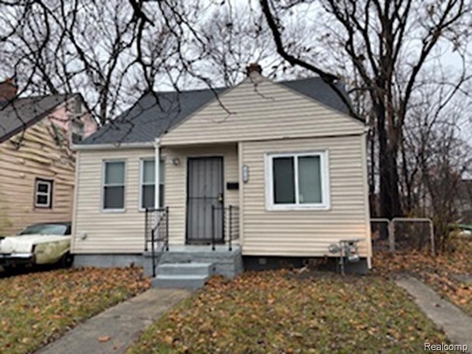 1st image of 19765 Archdale St